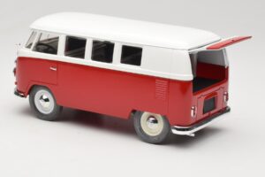 Volkswagen Combi T1 Roșu & Alb Solido 1:18 8031 Metal - imaginea 5 din 8