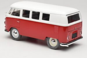 Volkswagen Combi T1 Roșu & Alb Solido 1:18 8031 Metal - imaginea 7 din 8