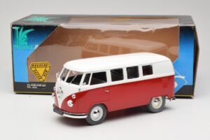 Volkswagen Combi T1 Roșu & Alb Solido 1:18 8031 Metal - imaginea 8 din 8
