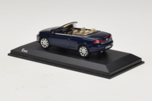 Volkswagen Eos Cabriolet Albastru Minichamps 1:43 1F0099300D5Q Metal - imaginea 3 din 5