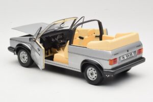 Volkswagen Golf Mk1 Cabriolet Argintiu Sun Star 1:18 VW004 Metal - imaginea 5 din 8