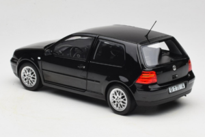 Volkswagen Golf GTI Mk4 Negru Norev 1:18 188574 Metal - imaginea 7 din 8