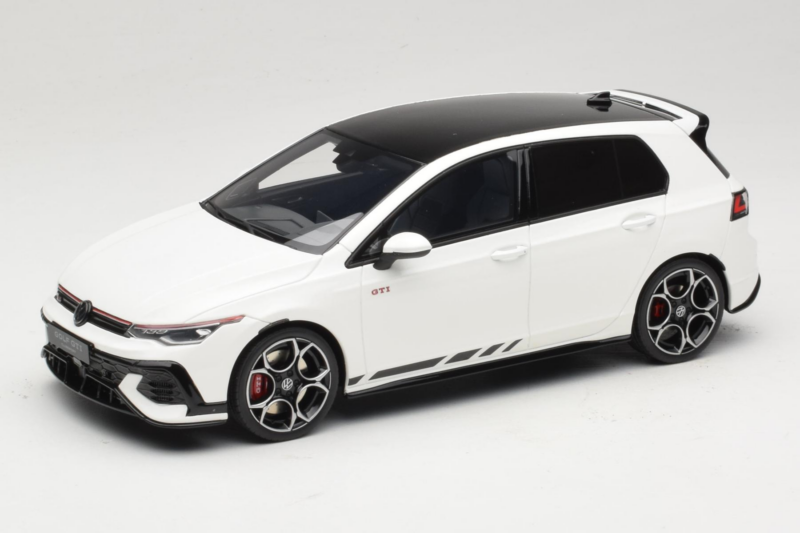 Volkswagen Golf Mk8 GTI Clubsport Pure White Otto 1:18 OT1221 Rășină