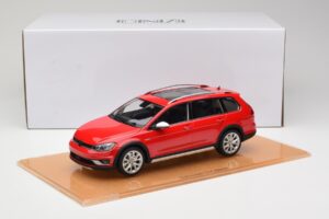 Volkswagen Golf Mk7 Alltrack Tornado Red DNA 1:18 DNA000035 Rășină - imaginea 6 din 6