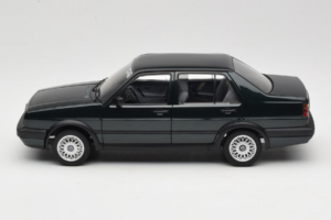 Volkswagen Jetta Mk3 CL Negru Icartime 1:18 JETTA001 Metal - imaginea 4 din 8