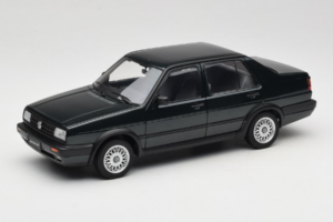 Volkswagen Jetta Mk3 CL Negru Icartime 1:18 JETTA001 Metal