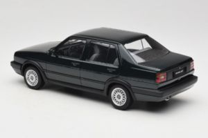Volkswagen Jetta Mk3 CL Negru Icartime 1:18 JETTA001 Metal - imaginea 7 din 8