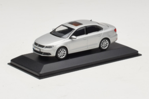 Volkswagen Jetta Mk6 Argintiu Minichamps 1:43 JETTA002 Metal - imaginea 2 din 4