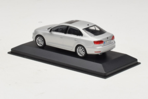 Volkswagen Jetta Mk6 Argintiu Minichamps 1:43 JETTA002 Metal - imaginea 3 din 4