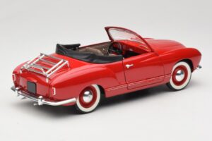 Volkswagen Karmann Ghia Cabriolet Roșu Solido 1:18 8058 Metal - imaginea 3 din 8