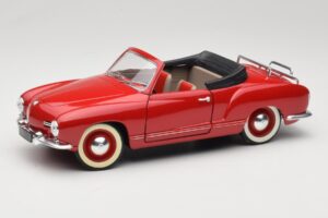 Volkswagen Karmann Ghia Cabriolet Roșu Solido 1:18 8058 Metal
