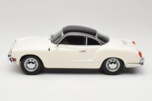 Volkswagen Karmann Ghia Crem Negru Minichamps 1:18 155054021 Metal - imaginea 3 din 6