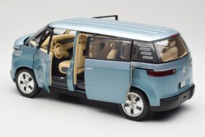 Volkswagen Microbus Concept Verde Deschis Revell 1:18 08444 Metal - imaginea 5 din 8