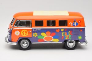 Volkswagen Microbus T1 Flower Power Road Signature 1:18 92329 Metal - imaginea 4 din 8