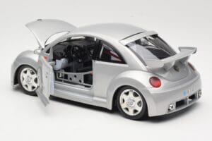 Volkswagen New Beetle RSi Argintiu Bburago 1:18 3306 Metal - imaginea 5 din 8