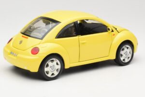 Volkswagen New Beetle Galben Bburago 1:18 BEETLE001 Metal - imaginea 3 din 8