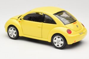 Volkswagen New Beetle Galben Bburago 1:18 BEETLE001 Metal - imaginea 7 din 8