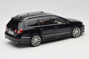 Volkswagen Passat B6 R36 Variant Negru NZG 1:18 KF044-4A Metal - imaginea 3 din 8