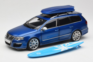 Volkswagen Passat B6 R36 Variant Albastru NZG 1:18 KF044 Metal