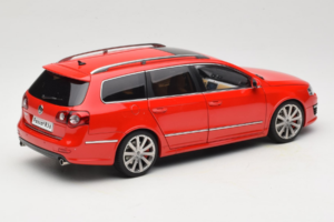 Volkswagen Passat B6 R36 Variant Roșu NZG 1:18 KF044-5 Metal - imaginea 3 din 8