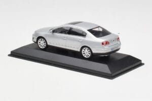 Volkswagen Passat B6 Argintiu Minichamps 1:43 PASSAT003 Metal - imaginea 3 din 4