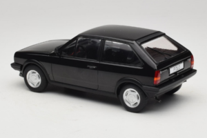 Volkswagen Polo II Coupe G40 Negru MCG 1:18 MCG18524 Metal - imaginea 5 din 6