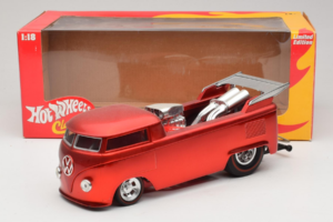 Volkswagen T1 Camionetă Roșu Hot Wheels 1:18 J2895 Metal - imaginea 8 din 8