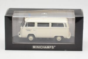 Volkswagen T2 Ambulance DRK Minichamps 1:43 400053090 Metal - imaginea 4 din 4