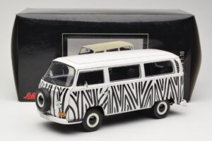 Volkswagen T2a Bus Safari Schuco 1:18 191 Metal - imaginea 8 din 8