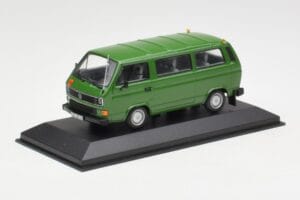 Volkswagen T3 Bus Verde Minichamps 1:43 400055000 Metal - imaginea 2 din 4