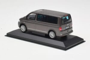 Volkswagen T5 Bus Bronze Metallic Minichamps 1:43 4039378412203 Metal - imaginea 3 din 4