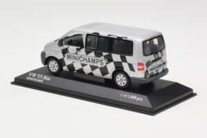 Volkswagen T5 Bus Minichamps Edition Minichamps 1:43 400052202 Metal - imaginea 3 din 4
