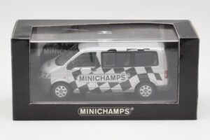 Volkswagen T5 Bus Minichamps Edition Minichamps 1:43 400052202 Metal - imaginea 4 din 4