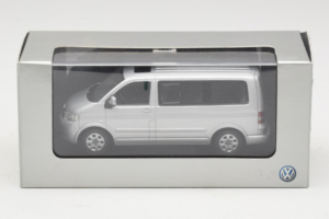 Volkswagen T5 Bus Argintiu Minichamps 1:43 T5003 Metal - imaginea 4 din 4