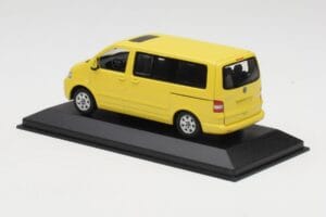 Volkswagen T5 Bus Galben Minichamps 1:43 842902111 Metal - imaginea 3 din 4