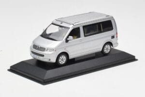 Volkswagen T5 California Argintiu Minichamps 1:43 7H8099300GPA7W Metal - imaginea 2 din 4