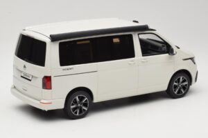 Volkswagen T6.1 California Ocean Candy White Otto 1:18 OT488 Rășină - imaginea 2 din 6