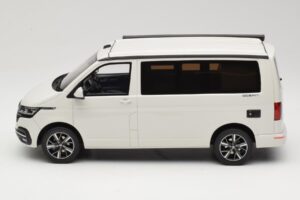 Volkswagen T6.1 California Ocean Candy White Otto 1:18 OT488 Rășină - imaginea 3 din 6
