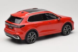 Volkswagen Tiguan eTSI R-Line Persimmon Red Metallic Otto 1:18 OT489 Rășină - imaginea 2 din 6