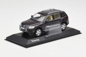 Volkswagen Touareg Gri Minichamps 1:43 TOUAREG001 Metal - imaginea 2 din 4