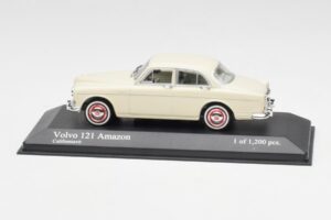 Volvo 121 Amazon Alb Minichamps 1:43 430171040 Metal