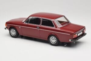 Volvo 142 Roșu Închis MCG 1:18 MCG18443 Metal - imaginea 5 din 6