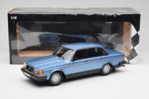 Volvo 240 GL Albastru Metalizat Minichamps 1:18 155171404 Metal - imaginea 6 din 6