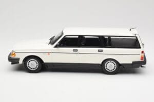 Volvo 240 GL Break Alb Minichamps 1:18 155171412 Metal - imaginea 3 din 6