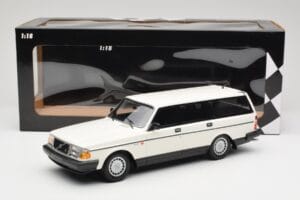 Volvo 240 GL Break Alb Minichamps 1:18 155171412 Metal - imaginea 6 din 6
