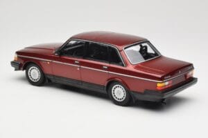 Volvo 240 GL Dark Red Metallic Minichamps 1:18 155171406 Metal - imaginea 5 din 6
