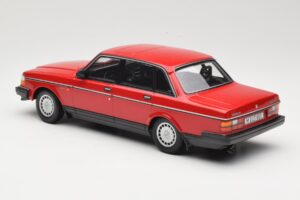 Volvo 240 GL Roșu Închis Minichamps 1:18 166171401 Metal - imaginea 5 din 6