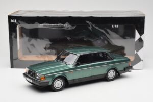 Volvo 240 GL Verde Metalizat Minichamps 1:18 155171400 Metal - imaginea 6 din 6
