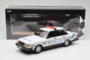 Volvo 240 GL Polis Sweden Minichamps 1:18 155171490 Metal - imaginea 6 din 6