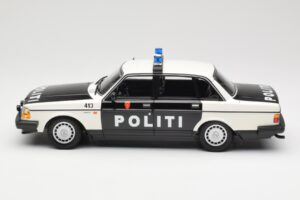 Volvo 240 GL Politi Norway Negru Minichamps 1:18 155171496 Metal - imaginea 3 din 6